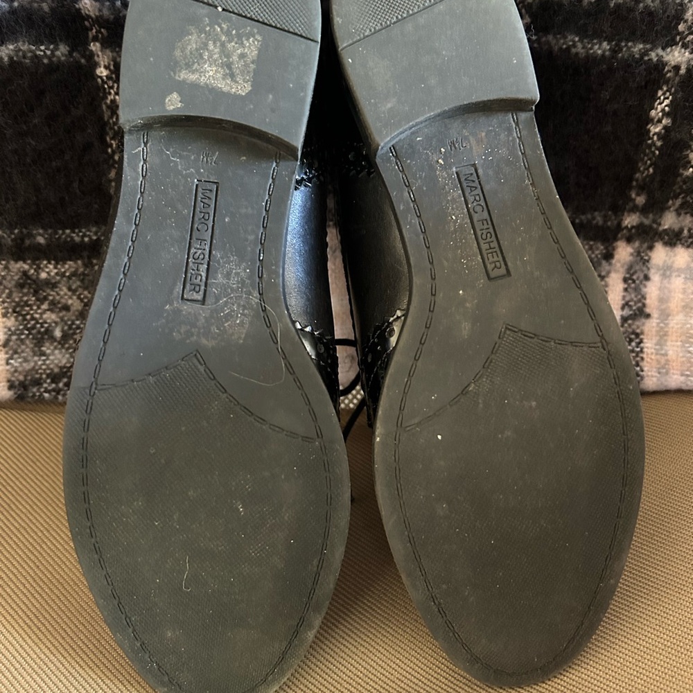 Marc Fisher Ladies Shoes - Picture 3 of 3